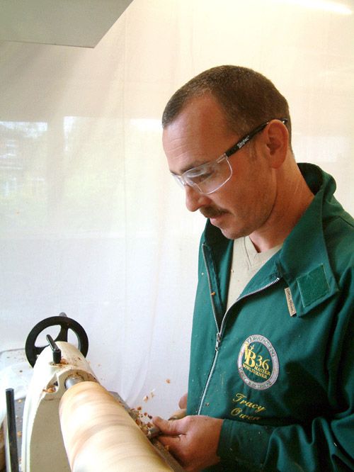 tracy owen_woodturning_axminster_tools_demonstrations